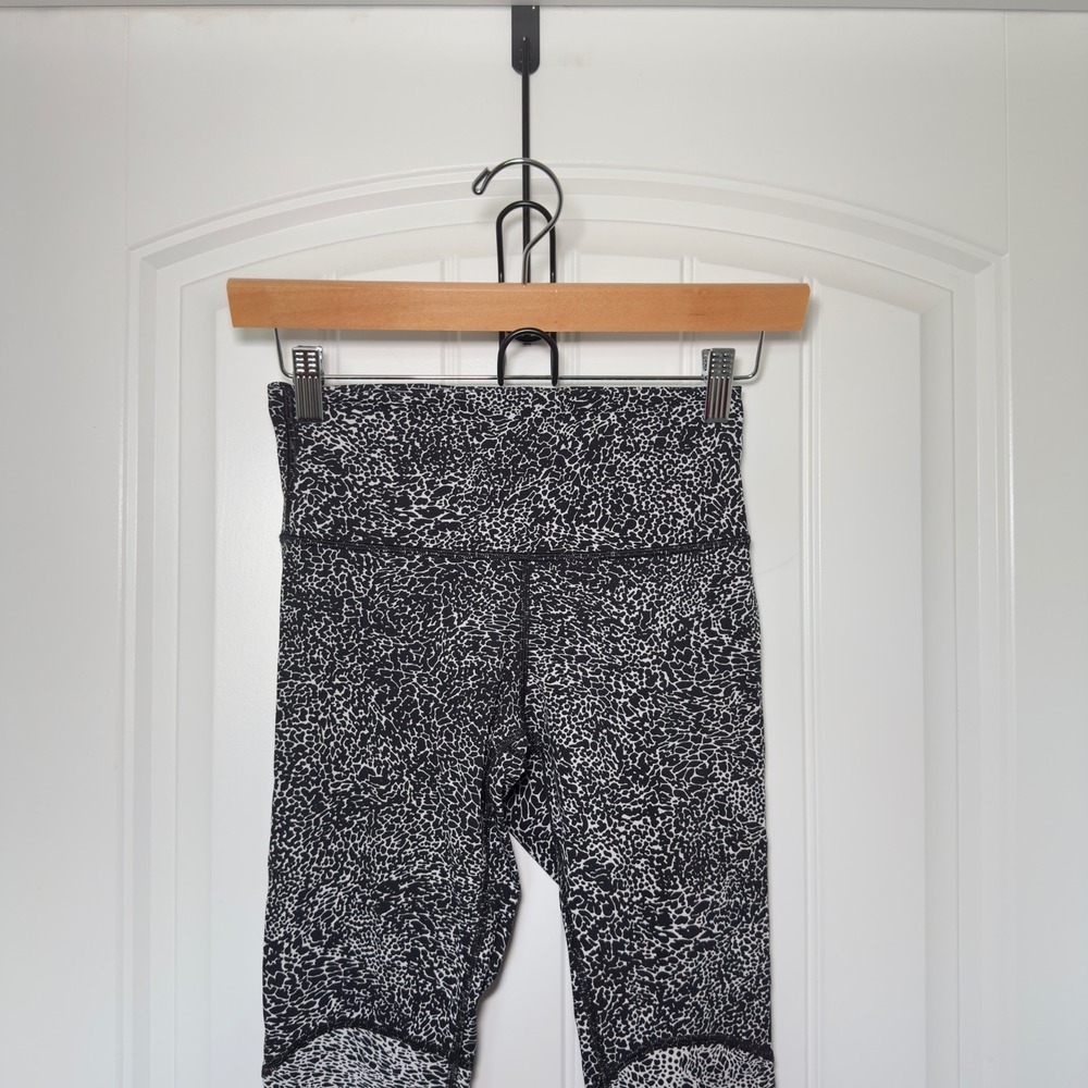 Lululemon 4 Wunder Pant High Rise Black White Polar Shift Pattern Leggings - Picture 6 of 12